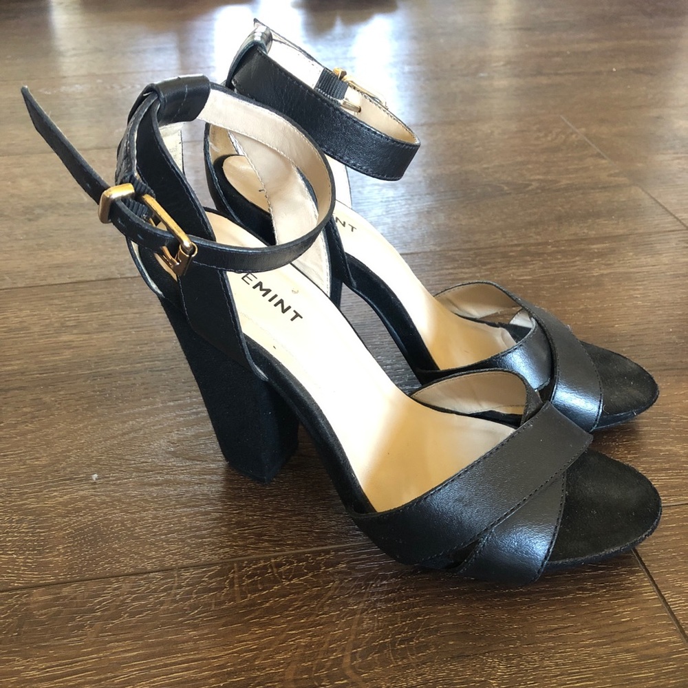 Shoemint Black Block Heel Sandals With Gold Hardw… - image 2